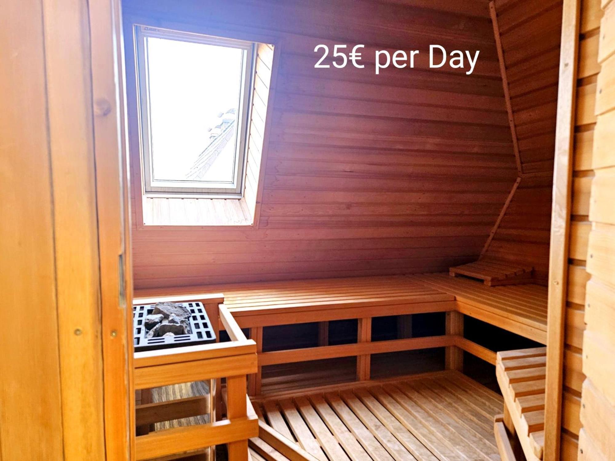 Dachnest Mit Terasse & Sauna Oerlinghausen Luaran gambar